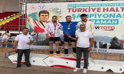 Belediye Başkanı Serhat Oğuz, 2 Türkiye Birinciliği, bir 3'üncülük elde eden sporcuları kutladı