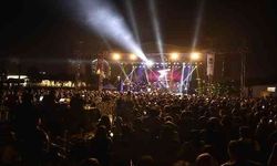 Yaz konserleri, Başkentlileri Zara ve Fettah Can ile bir araya getirdi