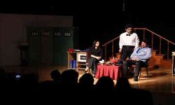 Genç Tiyatro Atölyesi öğrencileri ‘Psiko-Drama' ile sahne aldı