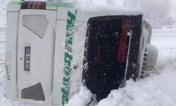 Kar etkisini gösteriyor: Bingöl'de yolcu otobüsü devrildi, 12 kişi yaralandı