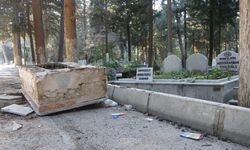 Deprem sonrasında Hatay'daki mezarların son hali görenleri şaşkına çevirdi