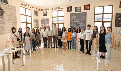 Başkan Ercan özel çocuklara Matematik Müzesi’ni anlattı