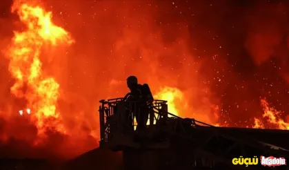 Ankara'da 4 Katlı Apartmanda Yangın Çıktı