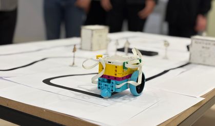 Bilim Sincan’da gençler robotlarını yarıştırdı
