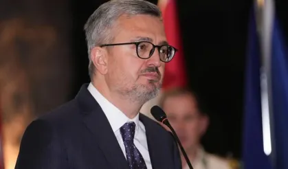 15 Temmuz'un 10. yılına özel sevgi çiçekli hatıra rozeti!