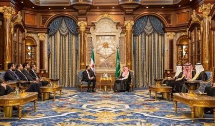 Şara ile Bin Selman Cidde'de bir araya geldi