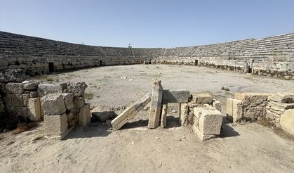 Perge’de Roma dönemine ait “giyotin kapı” bulundu