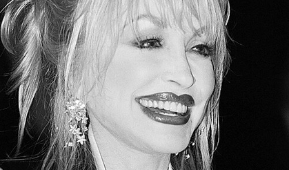 Country müziğinin efsanesi Dolly Parton hayatını kaybetti
