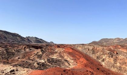 Afrika kıtası ayrılıyor: Yeni bir okyanus oluşabilir!