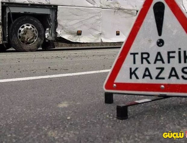 Otomobil ve motosiklet çarpıştı: 1 ölü