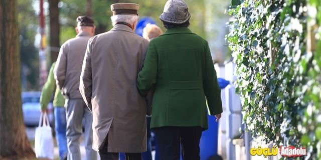 Fransa'da emeklilik reformunu onaylandı