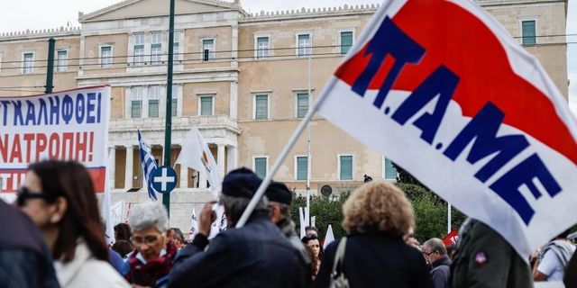 Yunanistan tren kazası unutulmadı: Protestoları sürüyor