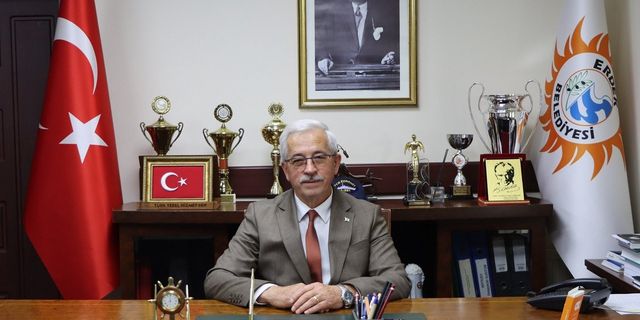 Bıçaklı saldırıya uğrayan Erdek Belediye Başkanı Burhan Karışık kimdir?