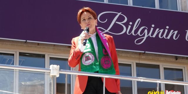 Meral Akşener: "Hacı kadınım ben, ağzıma alkol değmedi"