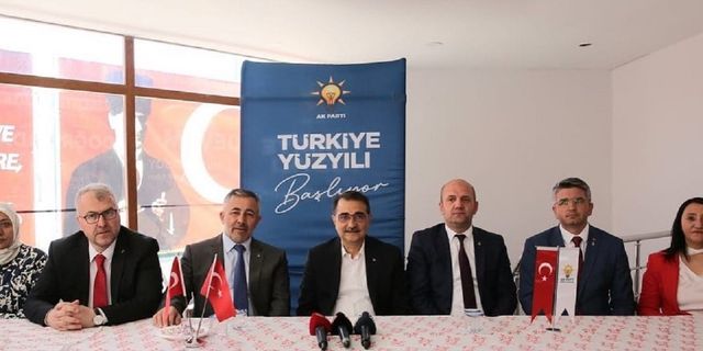Enerji ve Tabii Kaynaklar Bakanı Fatih Dönmez'de Türkiye'nin yatırımları hakkında açıklamalar