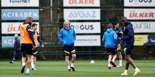 Fenerbahçe, Antalyaspor maçı hazırlıklarına devam ediyor