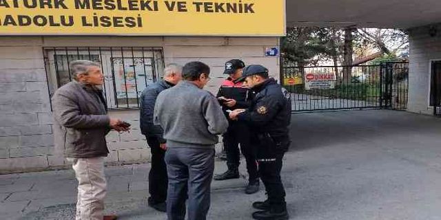 Başkent'te polisten okul çevrelerinde sıkı denetim