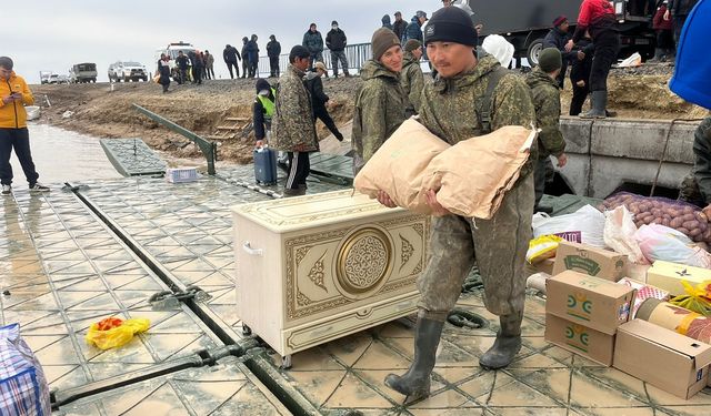 Kazakistan’da meydana gelen selde 2 kişi hayatını kaybetti