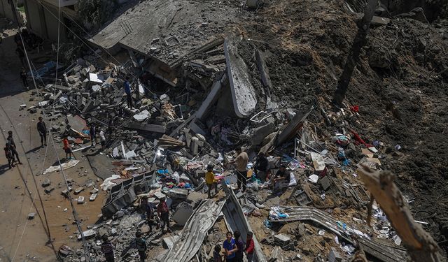 İsrail, sivillerin sığındığı sahra hastanesini vurdu!