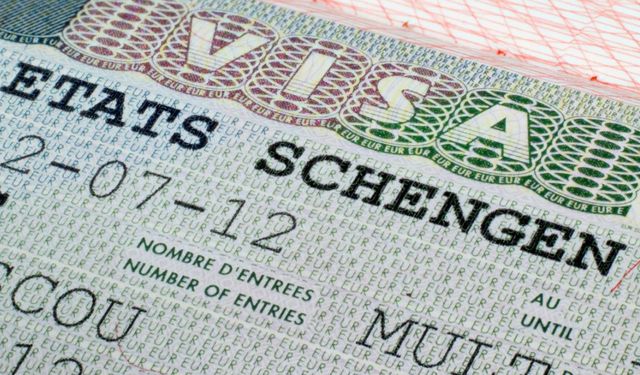 AB'den göçle mücadele eden ülkelere vize kolaylığı hamlesi