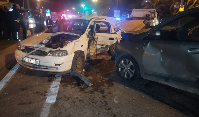 Maltepe'de trafik kazası: 2 yaralı