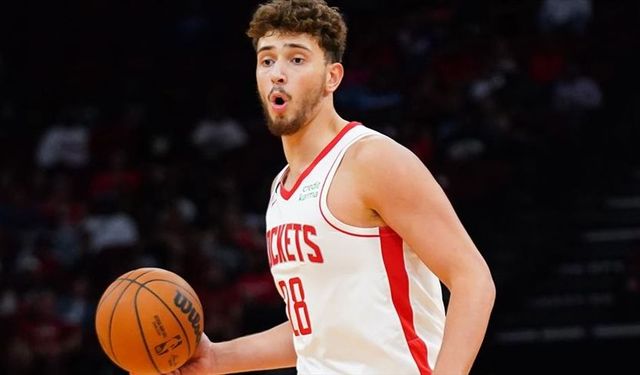 Alperen Şengün NBA'de 5 bin sayı barajını aştı