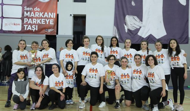 Çankayalı Kadınlar Futsalda Dayanışma Gösterdi