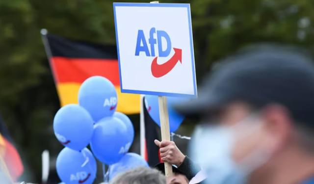 AfD’li Tobias Rausch Almanya’da bir ilke imza attı