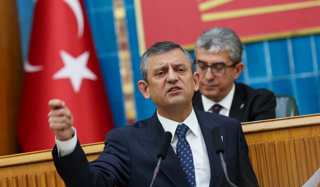 "Vesayet postal giydiğinde de kravat taktığında da tanınır"