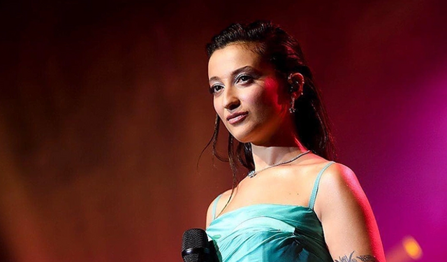 Melike Şahin imaj değişikliğine gitti