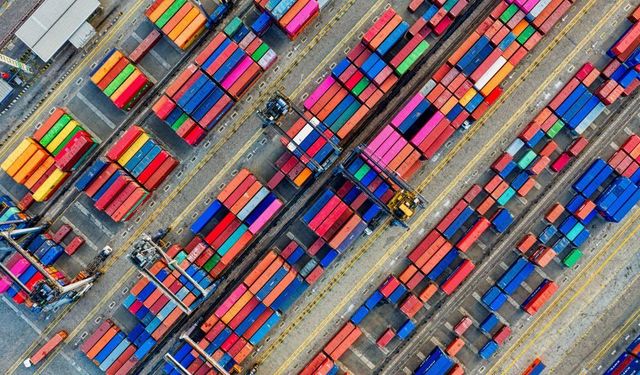 Dış ticaret açığı ağustosta yüzde 22,3 arttı