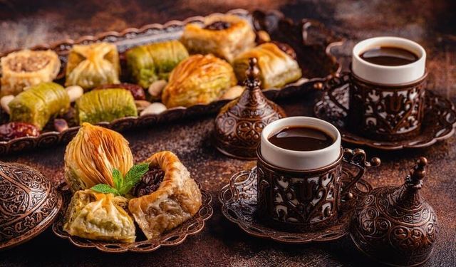 Diyetisyen Akgöz: Bayramda porsiyon kontrolü şart