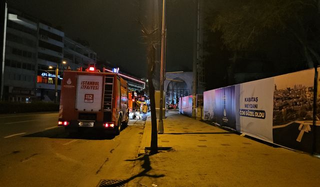 Tarihi camide yangın!