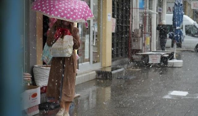 Meteoroloji uyardı: Çok sayıda bölgede sağanak bekleniyor