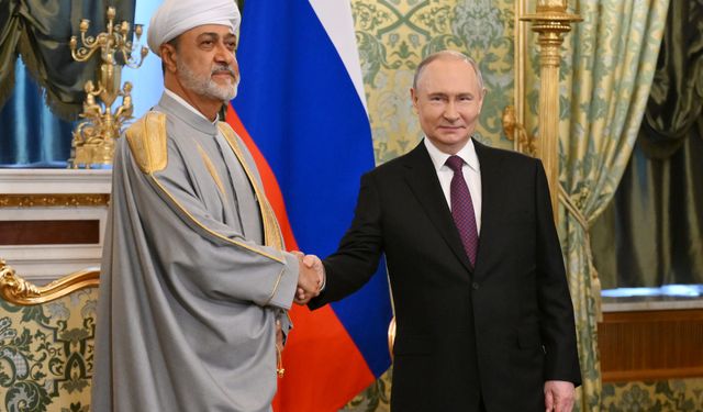 Putin ve Umman Sultanı ilk kez Kremlin’de bir araya geldi