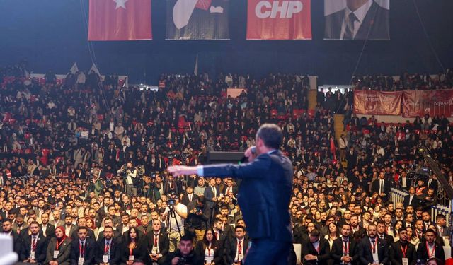 CHP kurultayına yönelik "usulsüzlük davası" ertelendi!