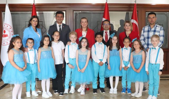 Etimesgut Kaymakamı 23 Nisan’da koltuğunu Elif'e devretti