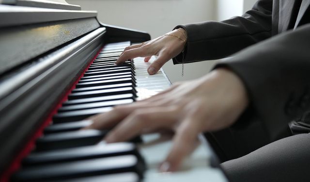 Keçiören’de gençlere müzik ve tiyatro eğitimi fırsatı