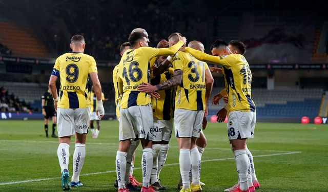 Fenerbahçe deplasmanda fırtına gibi!