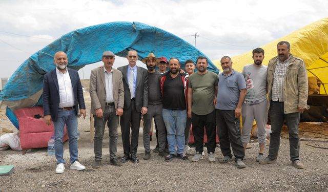 Başkan Beşikcioğlu’ndan Kurban Pazarı ziyareti