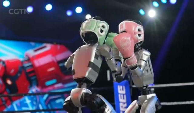 Dünyanın ilk robot dövüş turnuvası Çin’de