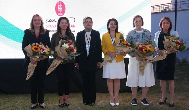 Kadınlar barış için sahnede: Keçiören’den diplomasi çağrısı