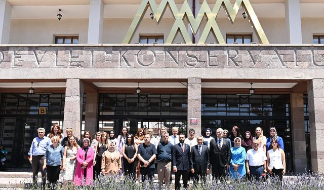 Mamak’ta Aile Merkezleri yılsonu sergisi açıldı