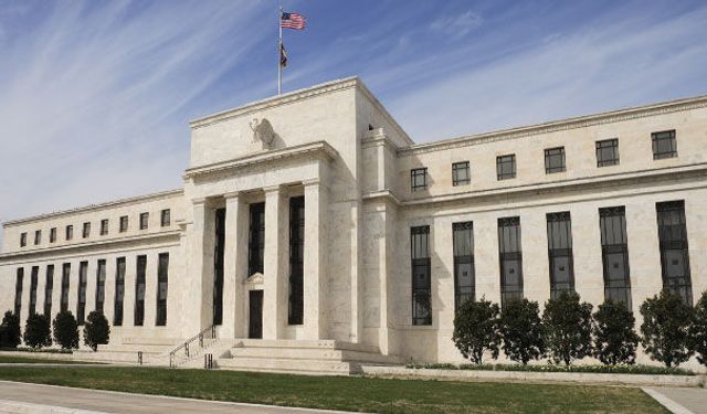 Trump’tan Fed’e çağrı: Faizi yüzde 1’e indirin