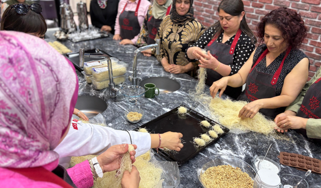 Gastro Sincan’da bayram sofraları için tatlı telaş