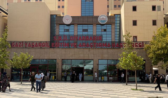 Diyarbakır'da 45 dereceyi aşan sıcaklıklar vatandaşları hastanelik etti!