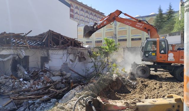 Pursaklar’da yeni imar yolları ulaşımı kolaylaştırıyor