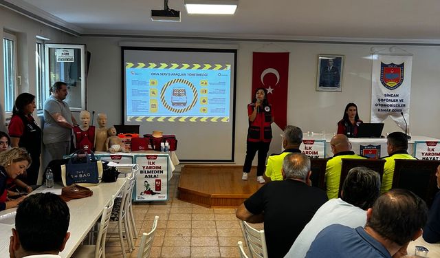 Sincan’da servisçilere ilk yardım eğitimi verildi