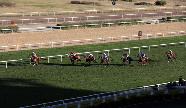 75. Yıl Hipodromu’nda Zafer Shiroke’nin Oldu