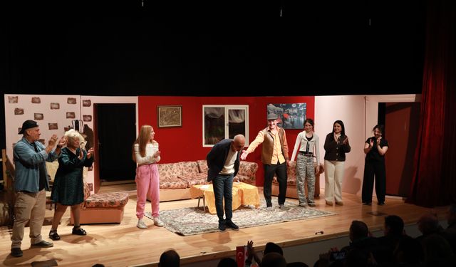 Babam Geri Döndü, Keçiören’de tiyatroseverlerle buluştu